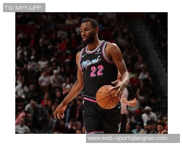 维金斯上半场表现抢眼9投4中斩获10分未用计算器展现实力